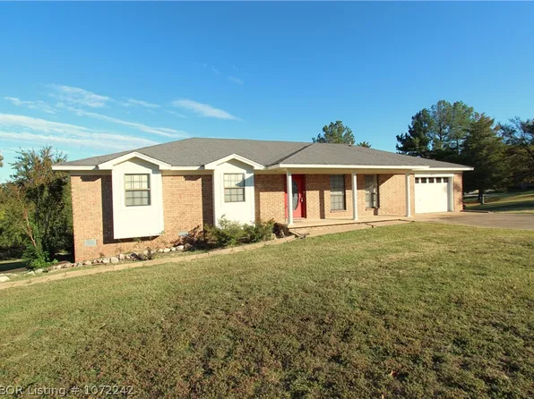 1506 Lovers Ln, Van Buren, AR 72956