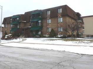 10445 S Mansfield Ave, Oak Lawn, IL 60453