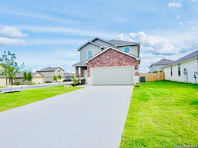 4 bed, 3.0 bath, 2473 sqft, $2,600 — Photo 3