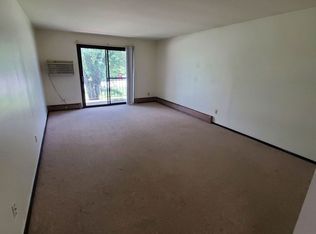10500 W Fond Du Lac Ave. (12 Unit), Milwaukee, WI 53224