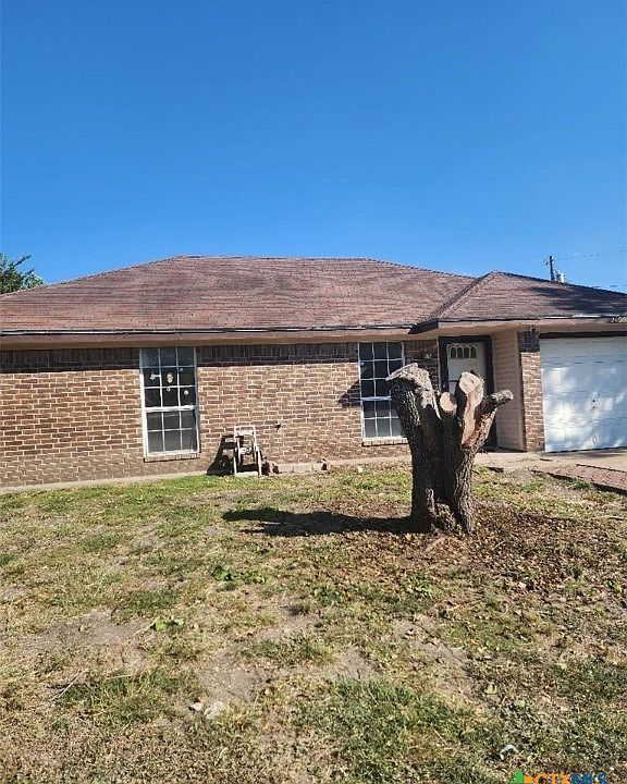 1st image of 2404 Caprice Dr