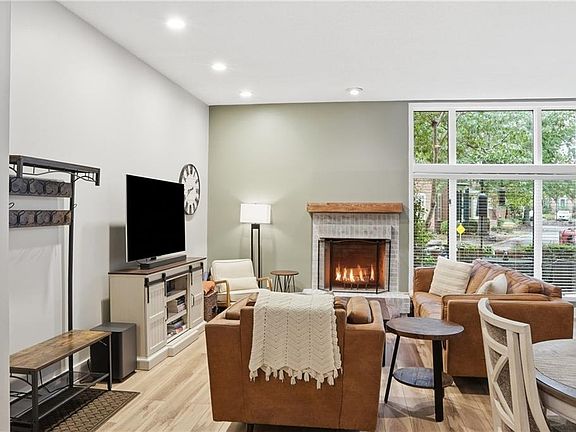 2nd image of 696 Mowbray Arch APT 410