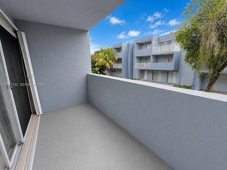 9371 Fontainebleau Blvd #I205 — Photo 5