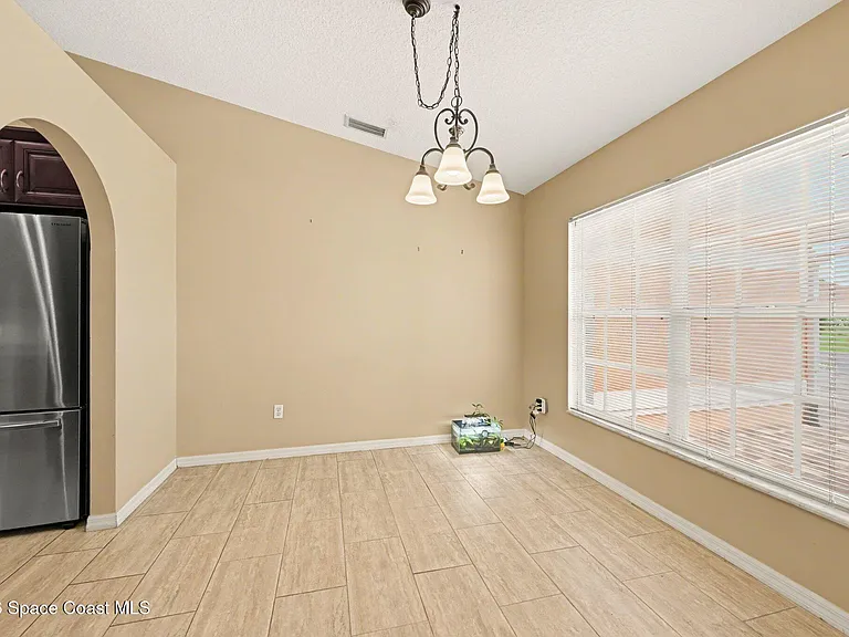 771 Wild Flower St — Photo 8
