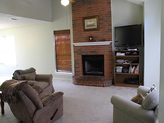 4th image of 6117 Bay Hill Dr