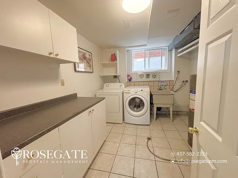 594 Queen Victoria Dr #2 — Photo 12