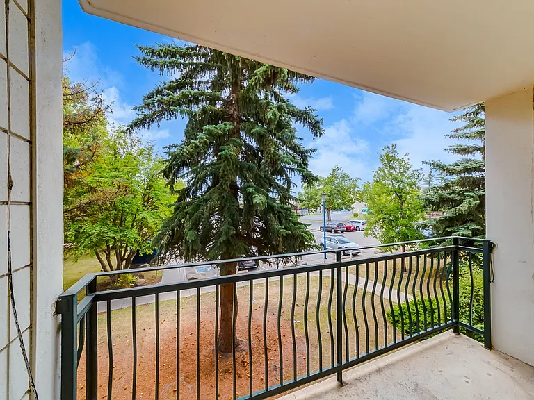9700 Bonaventure Dr SE — Photo 17
