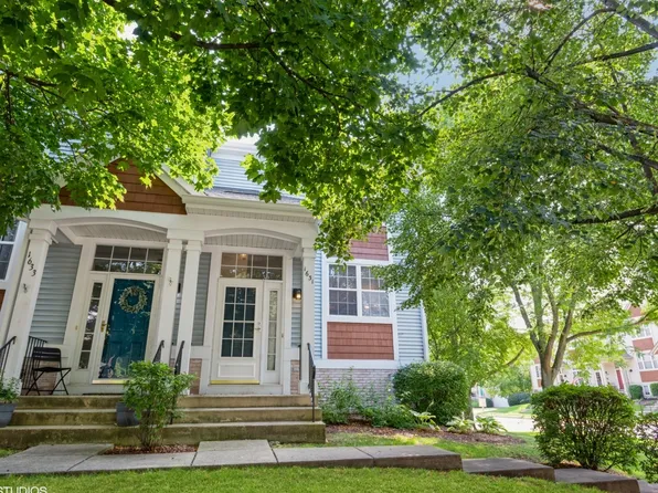 1631 Apple Tree Ln, West Chicago, IL 60185