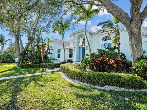 436 3rd Ave N, Tierra Verde, FL 33715