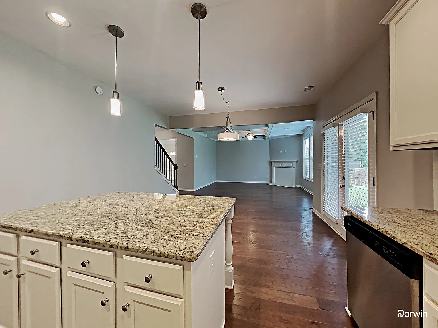 4 bed, 2.5 bath, 2612 sqft, $2,760 — Photo 2