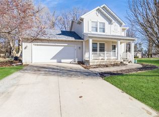 800 Vermont Cir, Ames, IA 50014