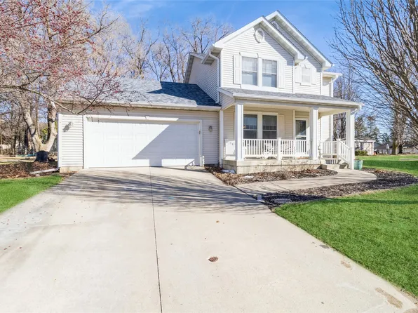 800 Vermont Cir, Ames, IA 50014