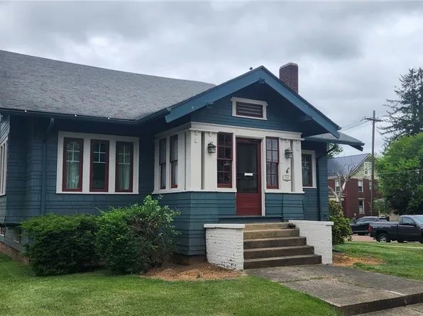 200 Glen Ave, Ellwood City, PA 16117