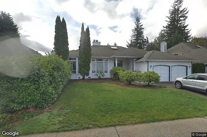 SE 183rd St — Photo 1