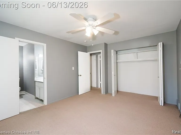 215 Woodsboro Dr — Photo 7