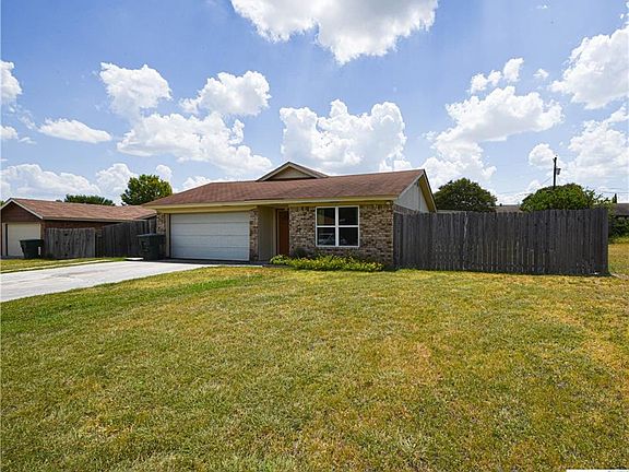 2nd image of 2204 El Dorado Dr