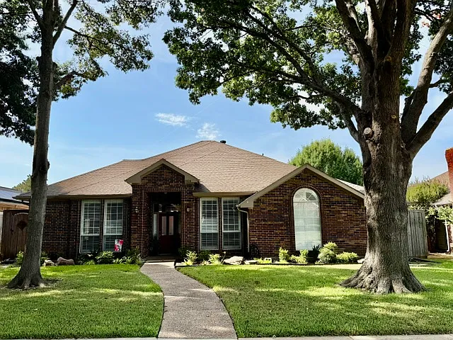 4 bed, 2338 sqft, $3,700 — Photo 1