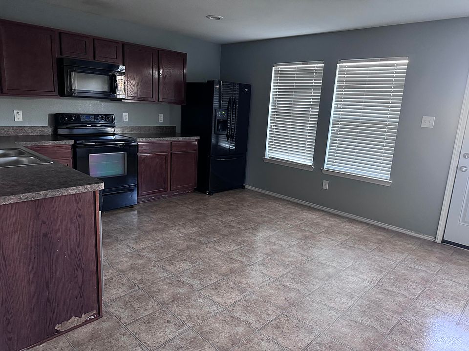 2nd image of 7032 Derbyshire Dr