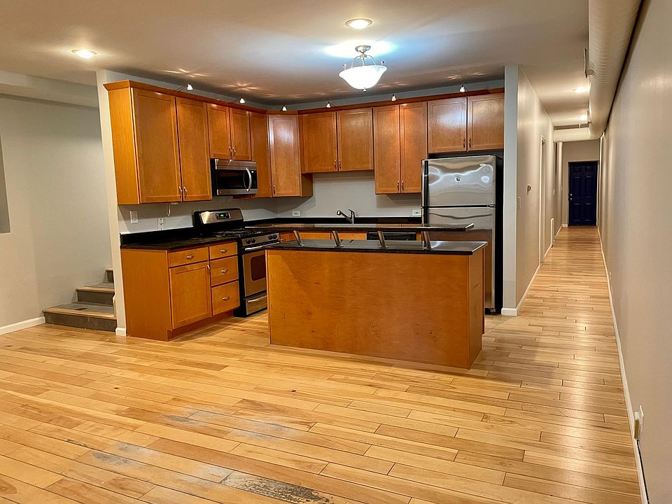 1st image of 1647 W North Ave APT G