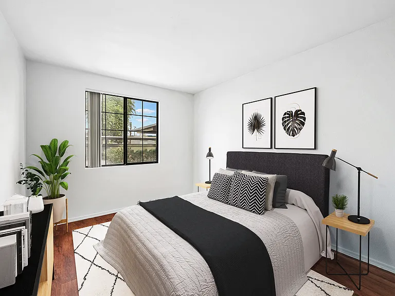 ReNue Downtown Apartments — Photo 14
