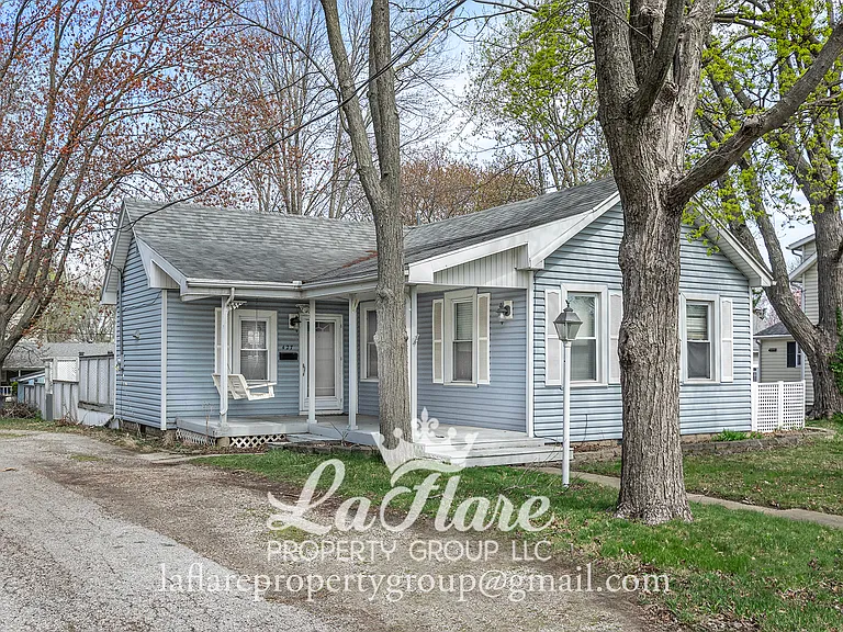 427 E Indiana Ave — Photo 1
