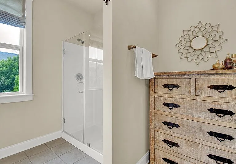 1347 Appling Dr — Photo 13