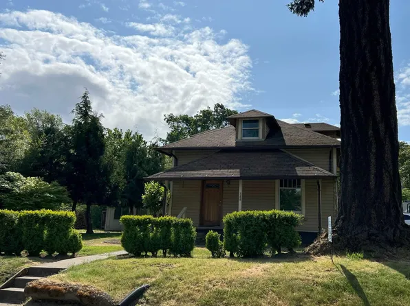 144 N 7th St, Philomath, OR 97370