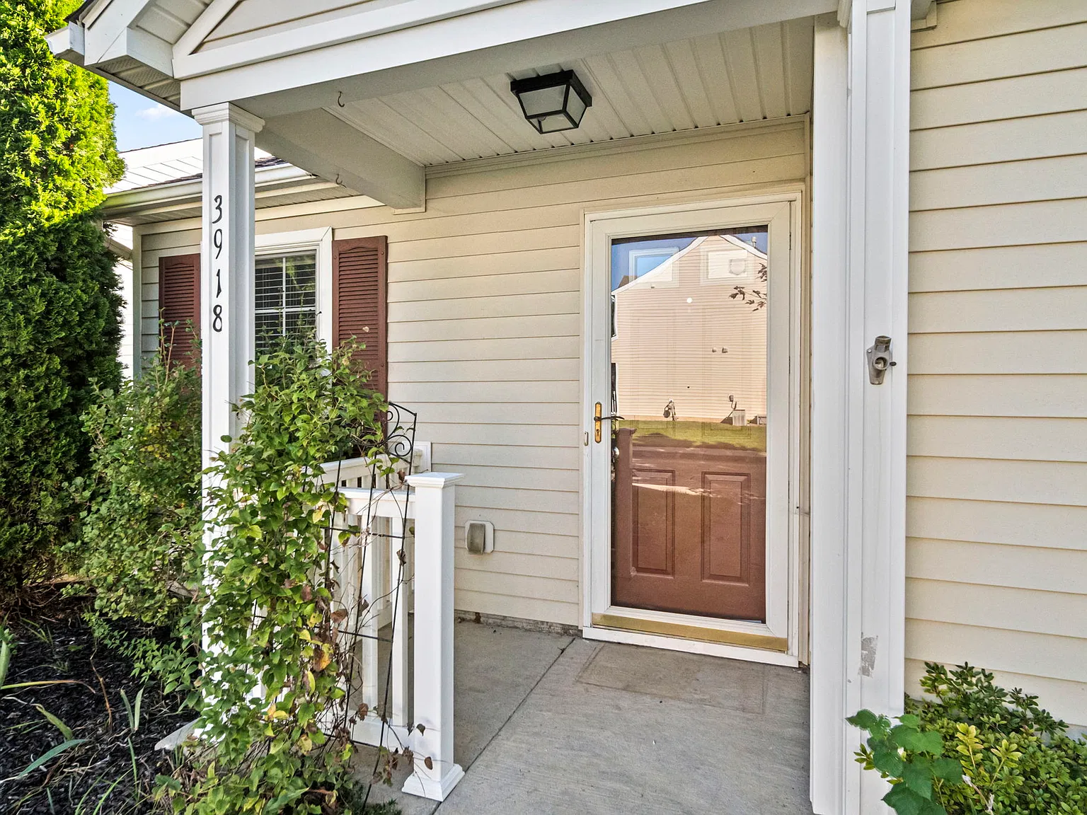 2 bed, 980 sqft, $1,300 — Photo 4