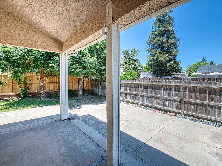 6053 N Mitre Ave — Photo 39