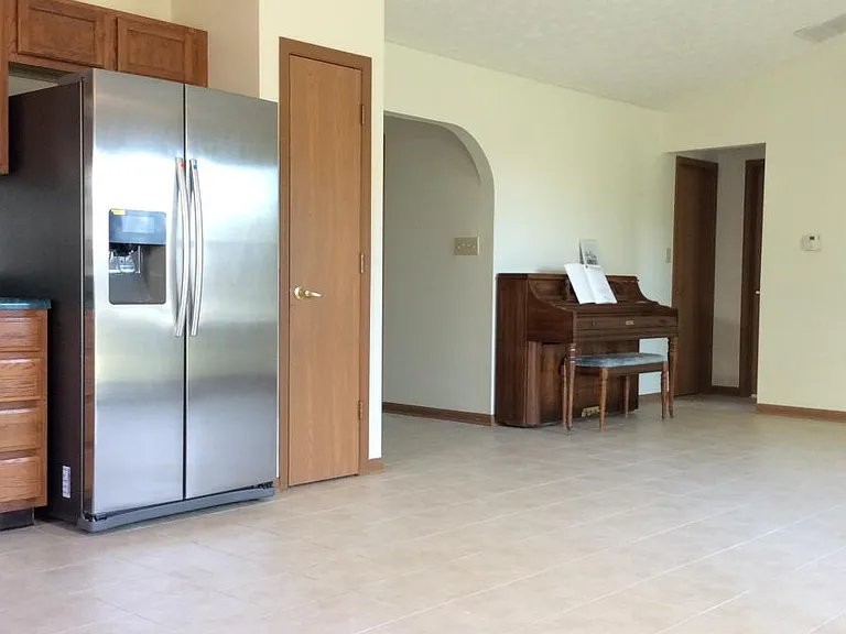 10050 Long Meadow Dr — Photo 10
