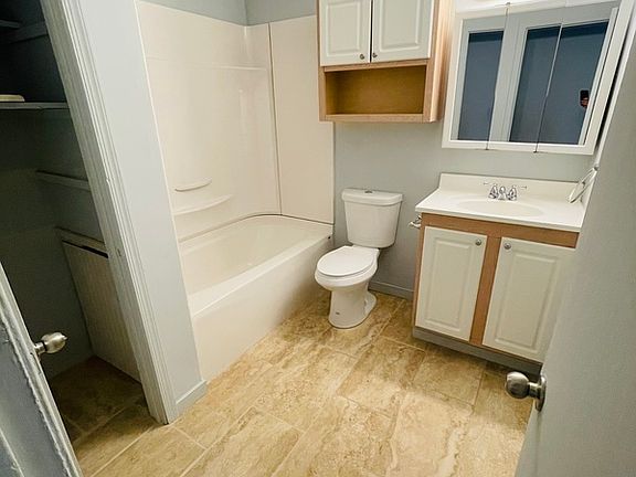 3rd image of 3810 Chamberlayne Ave APT L