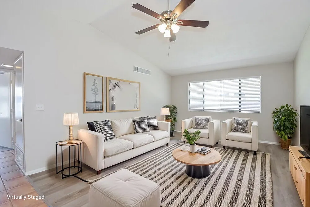 3 bed, 2.0 bath, 1336 sqft, $1,760 — Photo 4