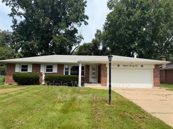 1871 Shardell Dr, Saint Louis, MO 63138