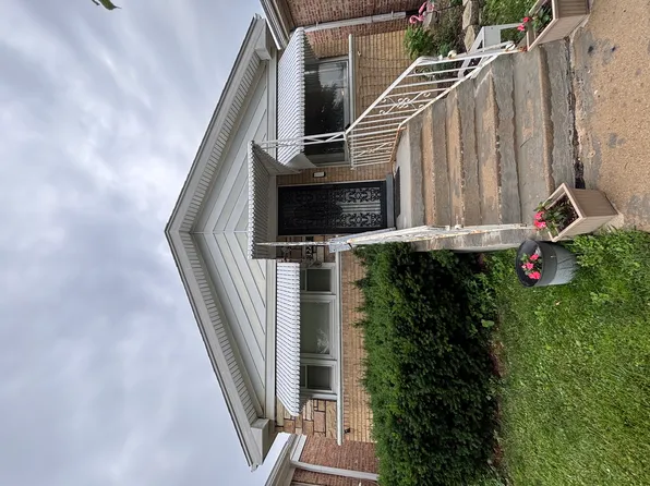 3228 S 52nd Ct #1, Cicero, IL 60804