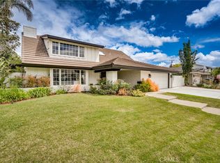 2890 Club House Rd, Costa Mesa, CA 92626