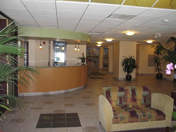 3rd image of 4767 Ocean Blvd