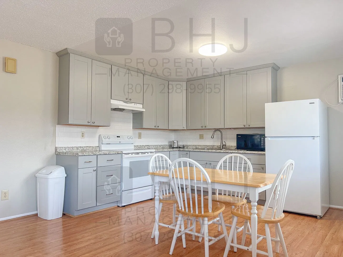 Bendabout Four Plex — Photo 2