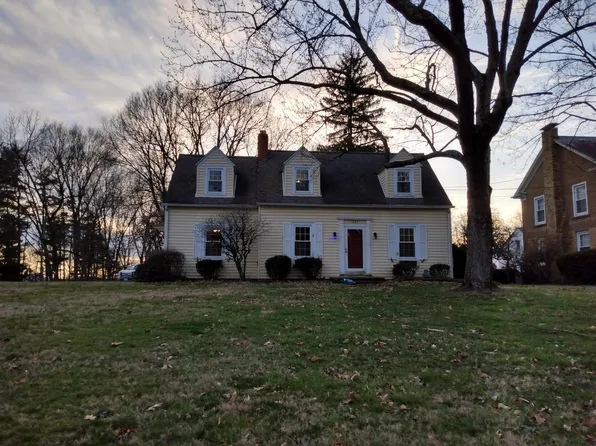 1693 Baltimore Rd, Lancaster, OH 43130
