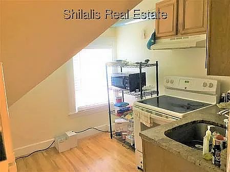5th image of 2 Summit Ave #3