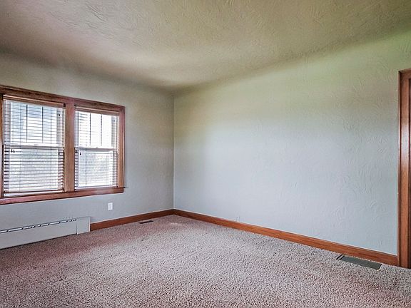 4th image of 1545 Alpine Church St NW