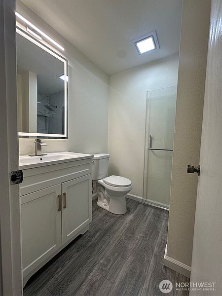 5th image of 2020 Grant Avenue S #A202
