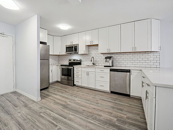 5th image of 5415 N Sheridan Rd APT 3008