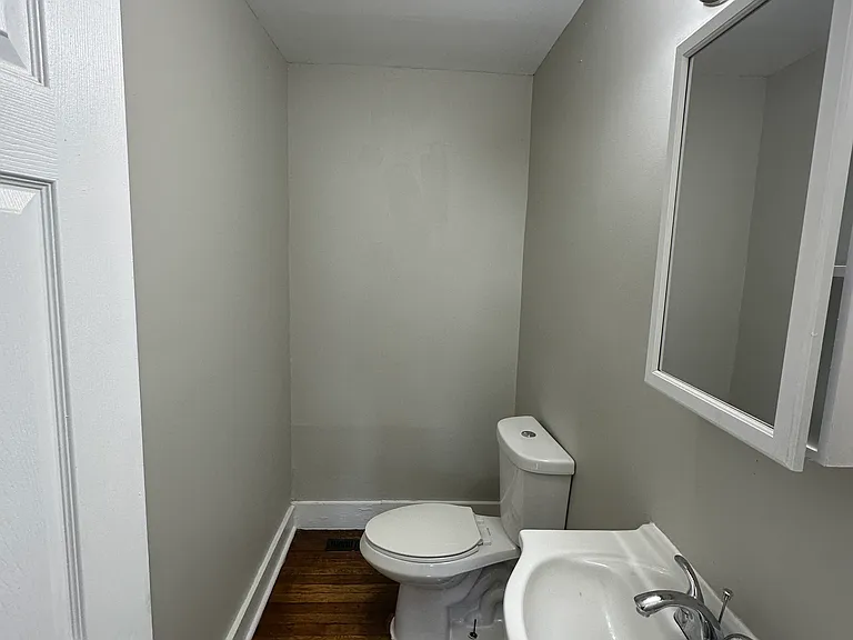 241 Fountain St — Photo 7