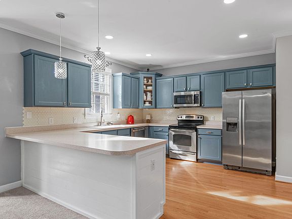 2nd image of 105 Tuska Hills Dr