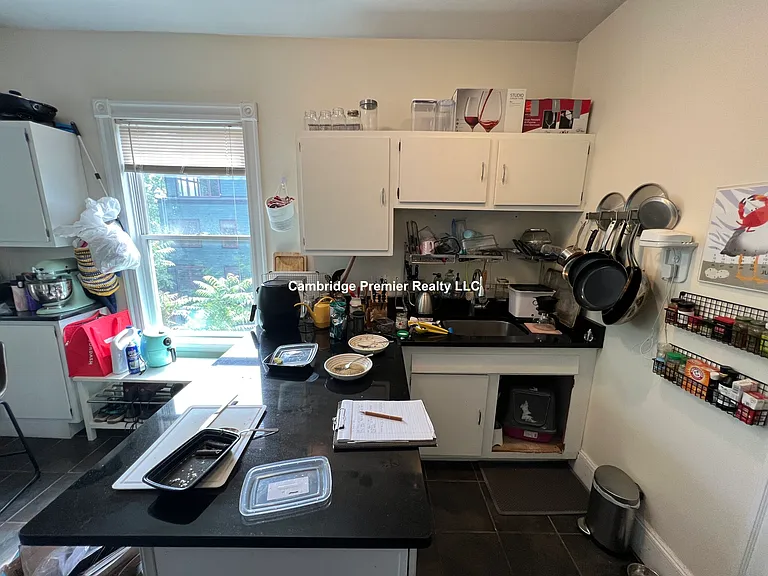 392 Washington St #4 — Photo 11