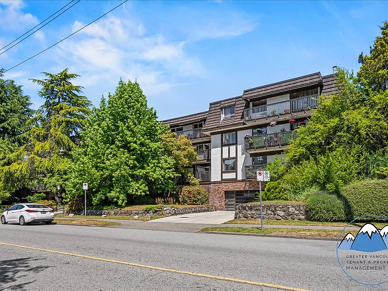 270 3rd St W — Photo 23