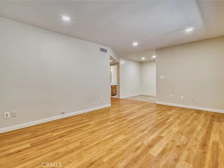 4546 Murietta Ave #105 — Photo 3