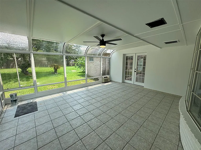 7910 Sands Point Dr — Photo 22