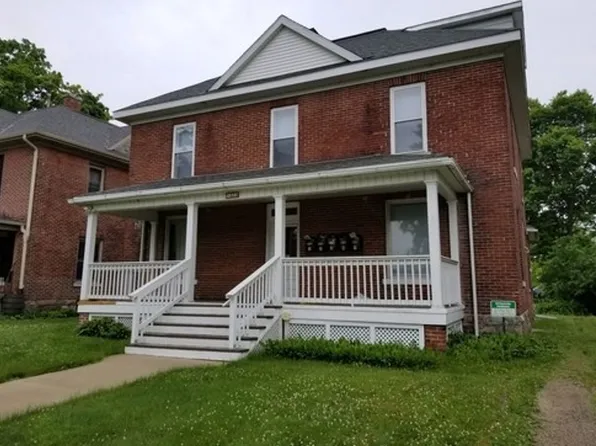 1323 S 8th St, Goshen, IN