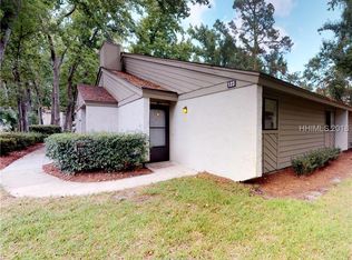 96 Mathews Dr APT 123, Hilton Head Island, SC 29926
